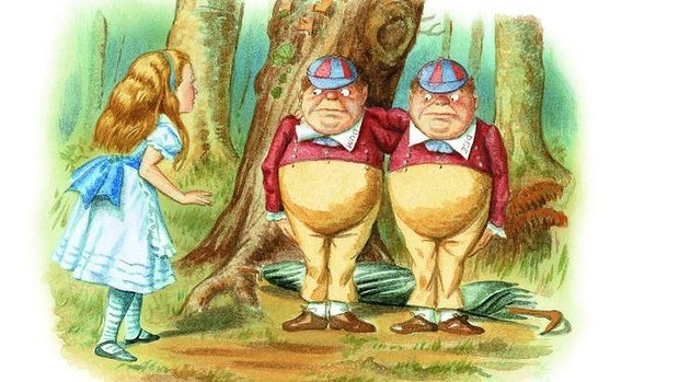 Alice ở xứ sở thần tiên - Alice và hai anh em Tweedle Dee, Tweedle Dum. (Tranh qua WordPress.com)
